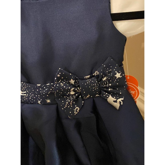 Wonder Nation Girls Holiday Christmas Dress with Faux Fur Capelet Size 5 - Picture 4 of 6